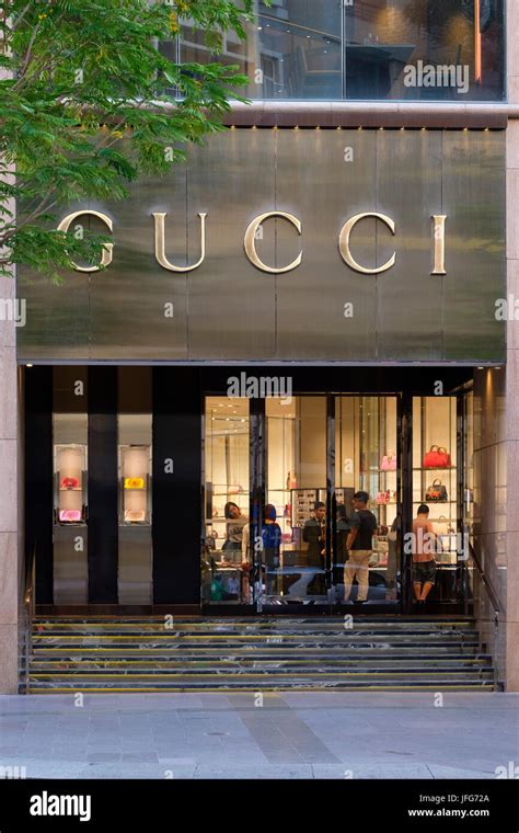 gucci hanoi.